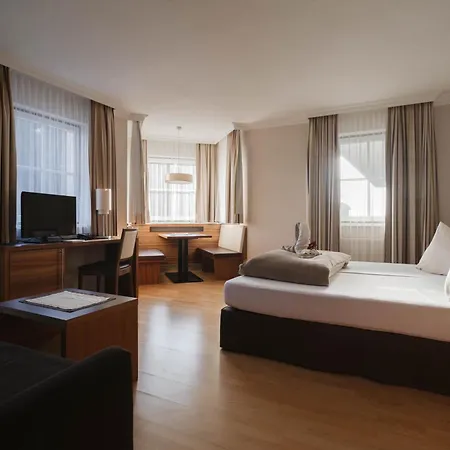 Jennys Schloessl Hotel 4*