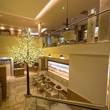 Jennys Schloessl Отель 4*