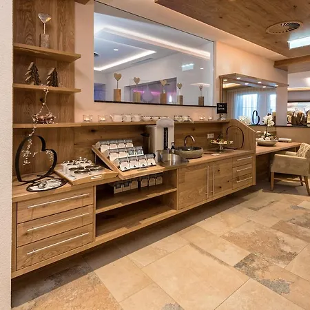 Jennys Schloessl Отель 4*