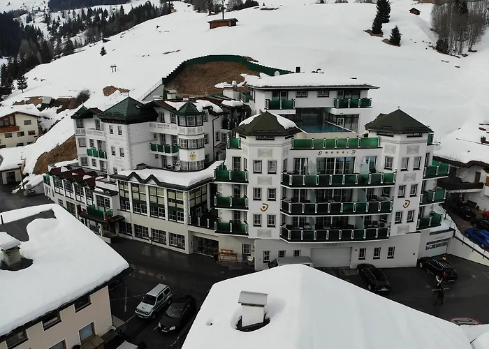 詹妮斯城堡酒店 酒店 瑟弗浩斯